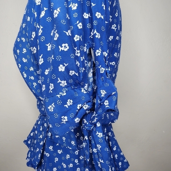Faithfull The Brand Lucy Blue Floral Wrap Top Size Small - Picture 6 of 9